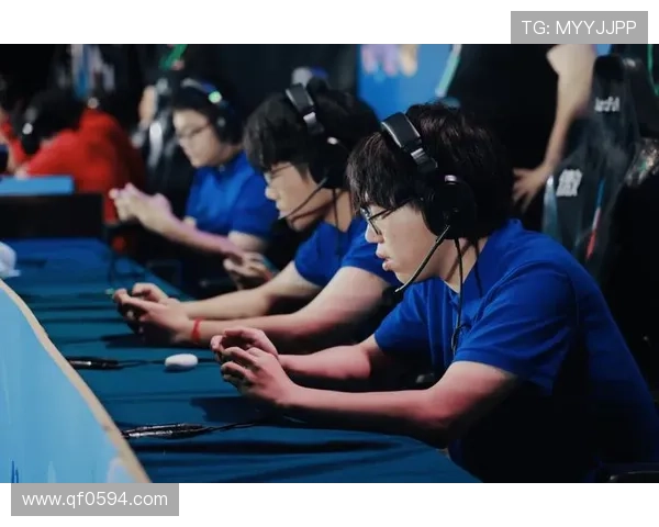 《全球电竞赛事火热进行中 各大战队角逐总冠军成绩引关注》 《全球电竞赛事火热进行中 各大战队角逐总冠军成绩引关注》