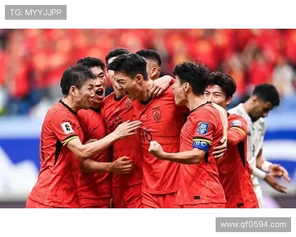 世界杯预选赛进入白热化阶段 中国男足迎战韩国队力争三分 世界杯预选赛进入白热化阶段 中国男足迎战韩国队力争三分