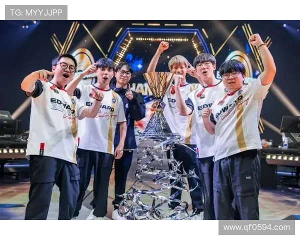 全球电竞热点:顶尖战队争霸,谁将问鼎电竞巅峰?