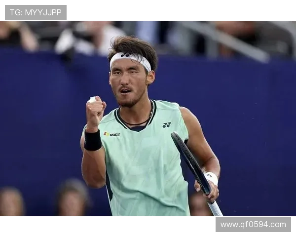 网球世界巡回赛激战正酣 新星崛起挑战顶尖选手排名变化引发热议