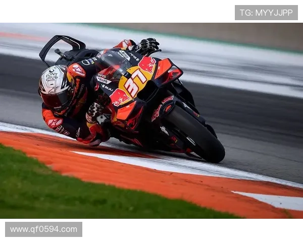 摩托GP赛季最新动态:顶级车手激烈角逐,赛道上的速度与激情 摩托GP赛季最新动态:顶级车手激烈角逐,赛道上的速度与激情