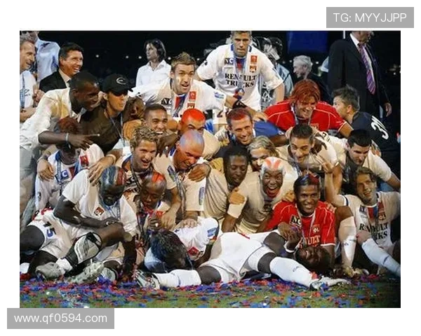 里昂俱乐部百年辉煌传承与现代足球文化发展的深度探索